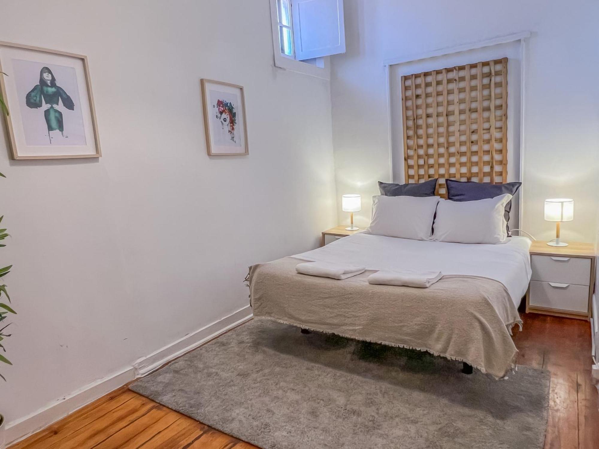 Stay As A Local! Santos Historical Guesthouse IV Lisbon Bagian luar foto