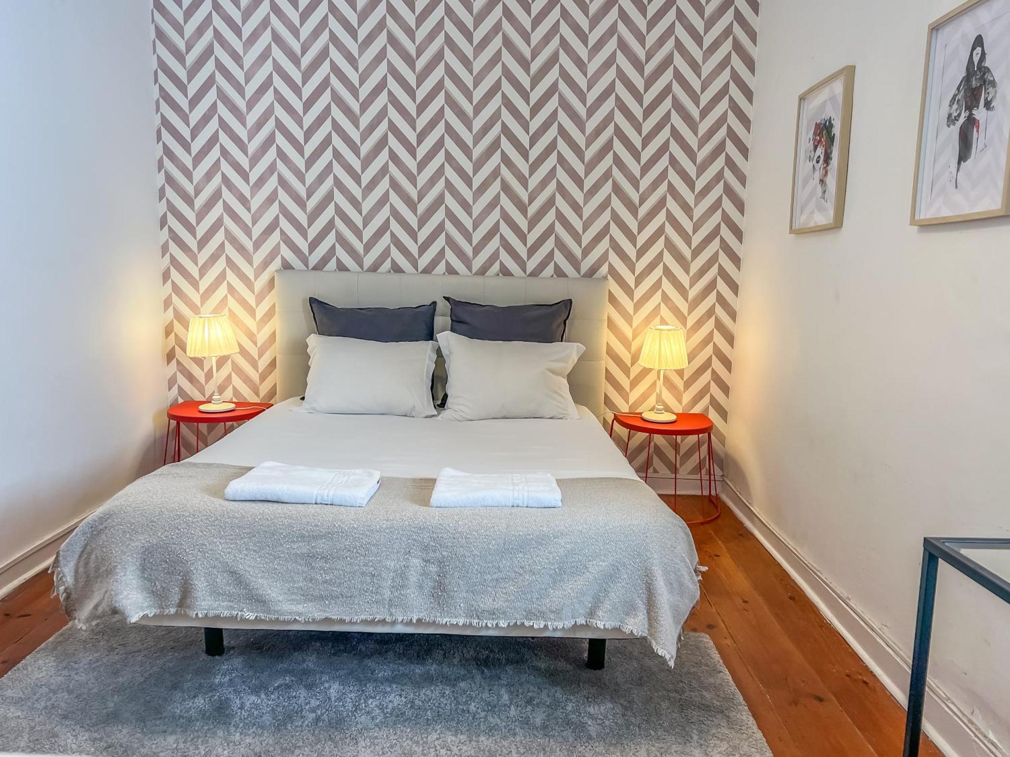 Stay As A Local! Santos Historical Guesthouse IV Lisbon Bagian luar foto